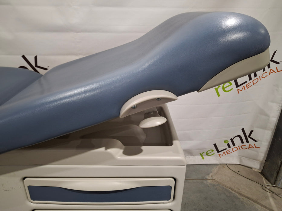 Midmark Midmark 204 Exam Table Exam Chairs / Tables reLink Medical