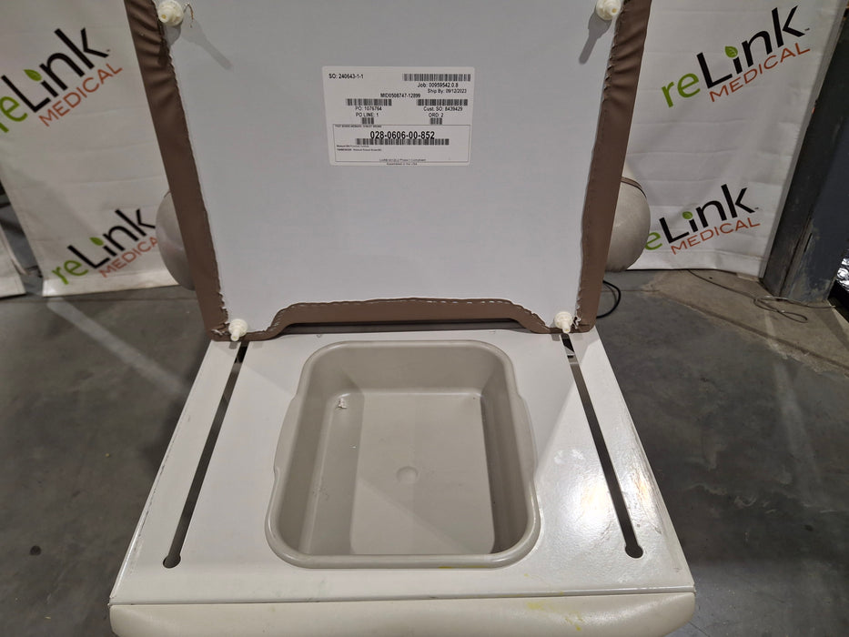Midmark Midmark 625 Barrier-Free Power Exam Table Exam Chairs / Tables reLink Medical
