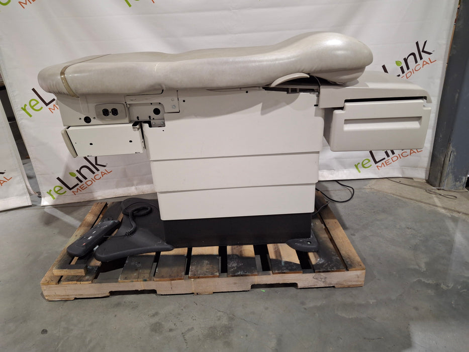 Midmark Midmark 625 Barrier-Free Power Exam Table Exam Chairs / Tables reLink Medical