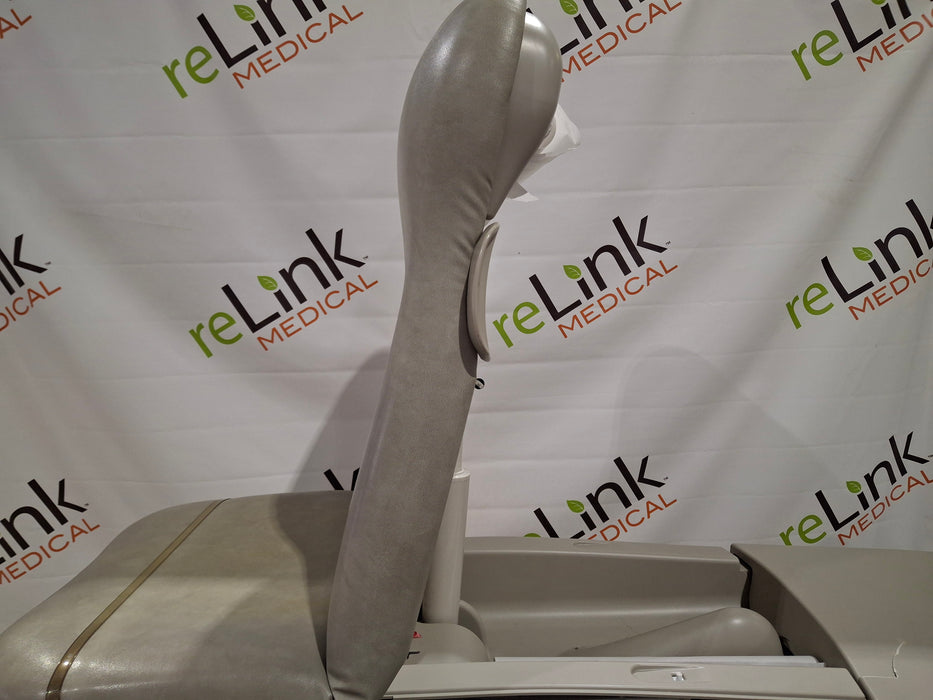 Midmark Midmark 625 Barrier-Free Power Exam Table Exam Chairs / Tables reLink Medical