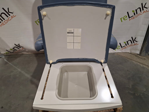 Midmark Midmark 204 Exam Table Exam Chairs / Tables reLink Medical