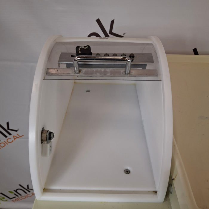 Armstrong Medical Industries, Inc. Armstrong Medical Industries, Inc. A-Smart Cart System Crash Cart Medical Furniture reLink Medical