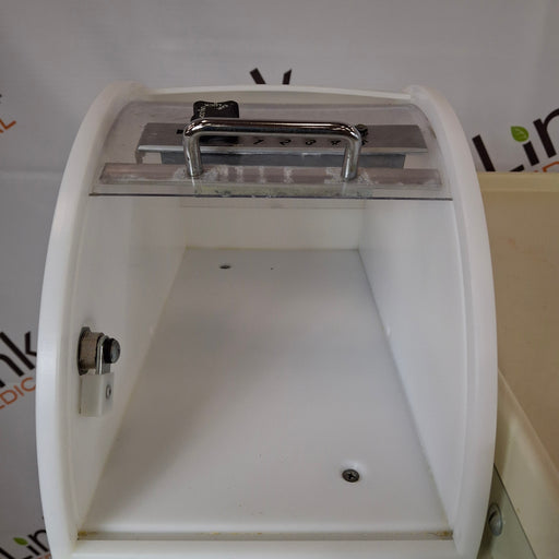 Armstrong Medical Industries, Inc. Armstrong Medical Industries, Inc. A-Smart Cart System Crash Cart Medical Furniture reLink Medical