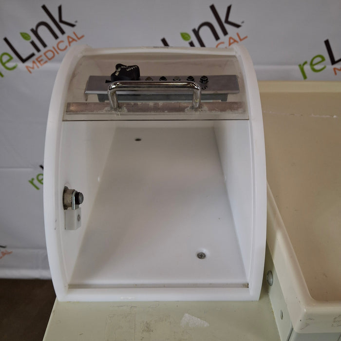 Armstrong Medical Industries, Inc. A-Smart Cart System Crash Cart