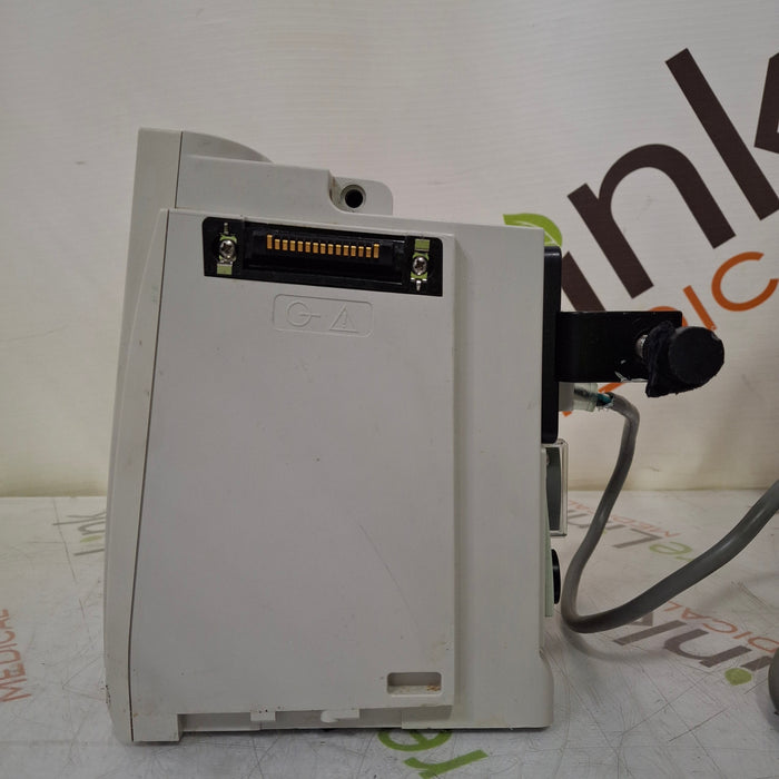 CareFusion CareFusion Alaris 8015 Small Screen POC Infusion Pump Infusion Pump reLink Medical