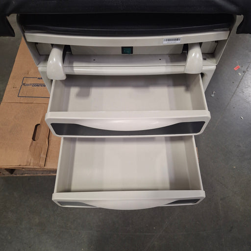 Midmark Midmark 204 Exam Table Exam Chairs / Tables reLink Medical