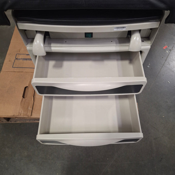 Midmark Midmark 204 Exam Table Exam Chairs / Tables reLink Medical