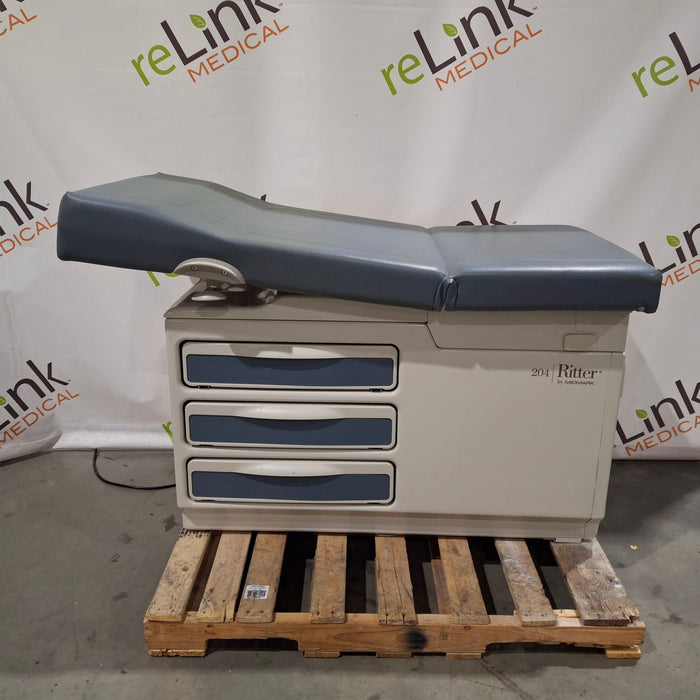 Midmark Midmark 204 Exam Table Exam Chairs / Tables reLink Medical
