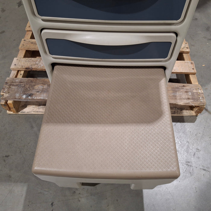 Midmark Midmark 204 Exam Table Exam Chairs / Tables reLink Medical