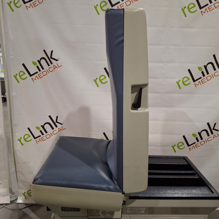 Midmark Midmark 404 Exam Table Exam Chairs / Tables reLink Medical