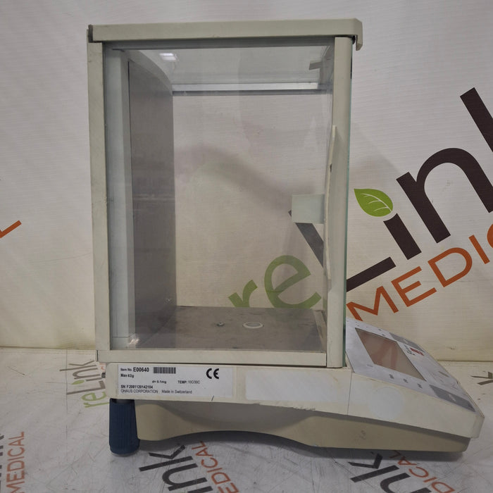 Ohaus Explorer E00640 Analytica Balance Scale