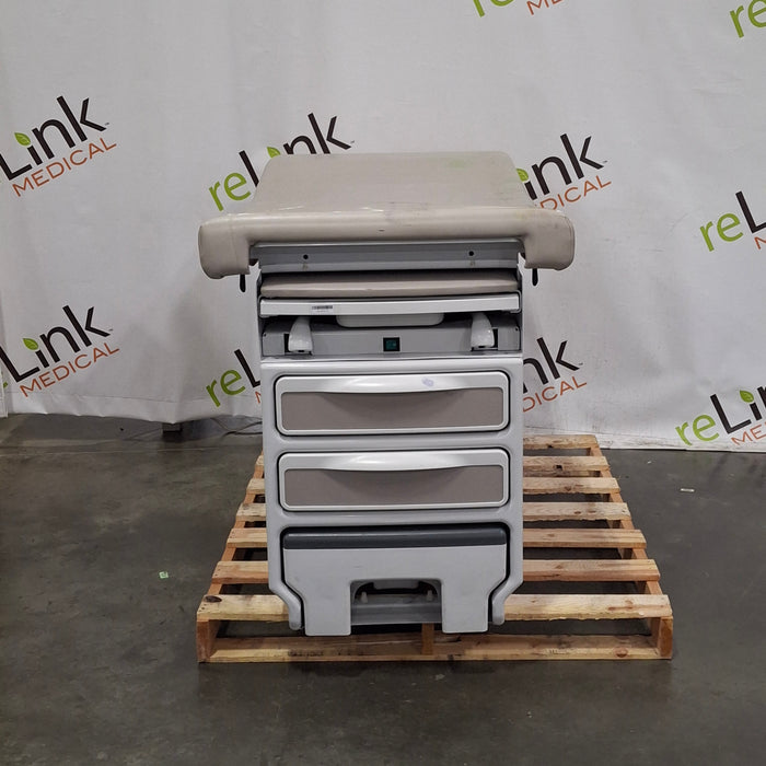 Midmark Midmark 204 Exam Table Exam Chairs / Tables reLink Medical