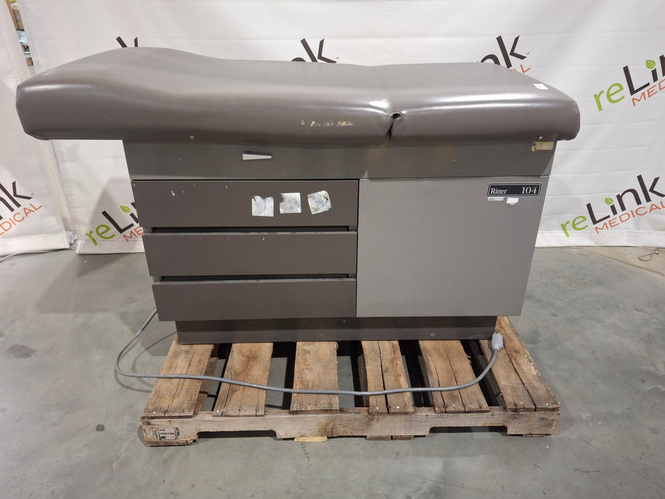 Midmark Midmark Ritter Model 104 Exam Table Exam Chairs / Tables reLink Medical