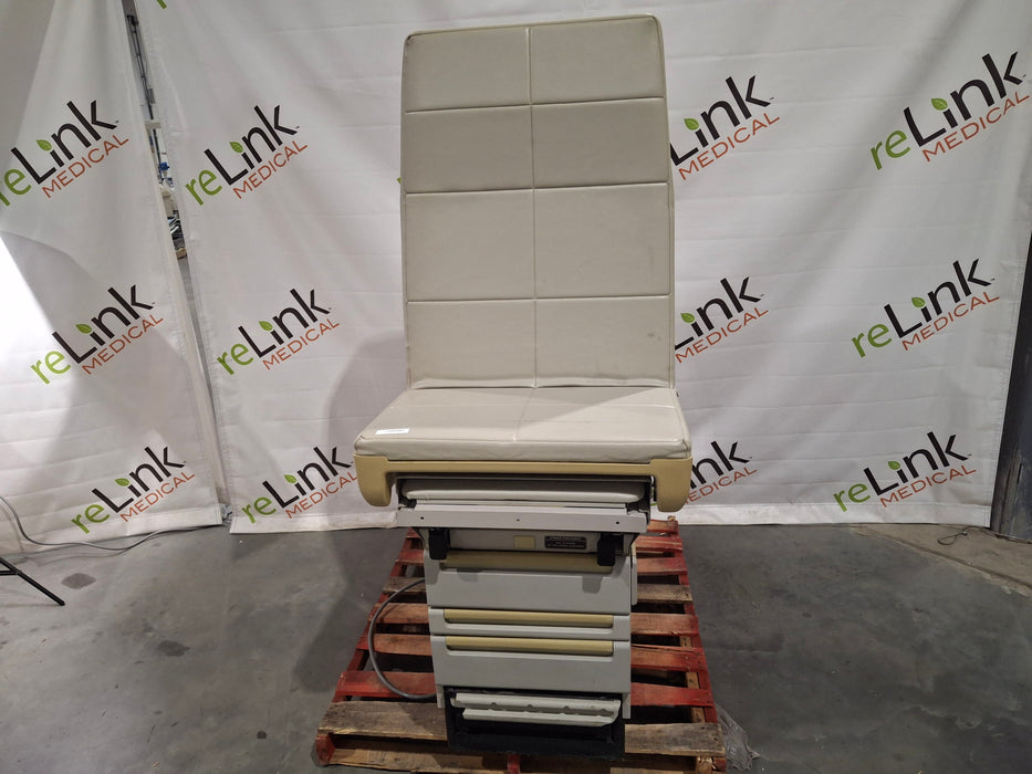 Midmark Midmark 404 Exam Table Exam Chairs / Tables reLink Medical
