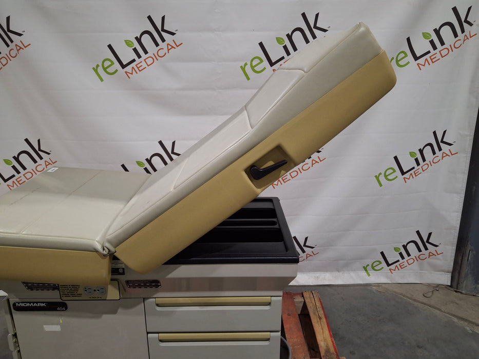 Midmark Midmark 404 Exam Table Exam Chairs / Tables reLink Medical