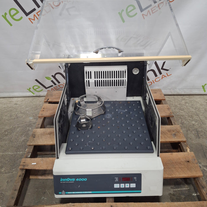 New Brunswick Scientific New Brunswick Scientific INNOVA 4000 Incubator Shaker Research Lab reLink Medical