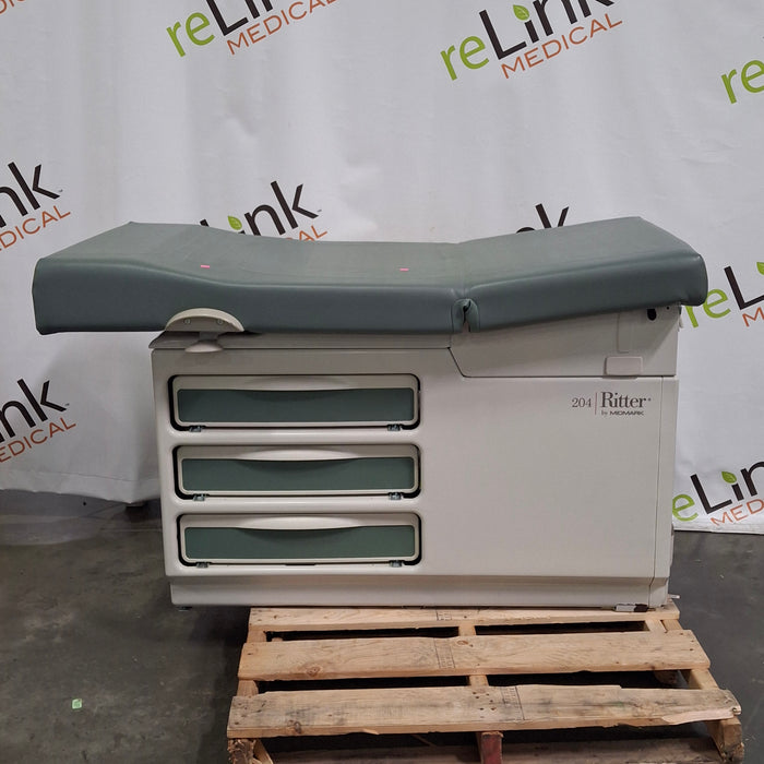 Midmark Midmark 204 Exam Table Exam Chairs / Tables reLink Medical