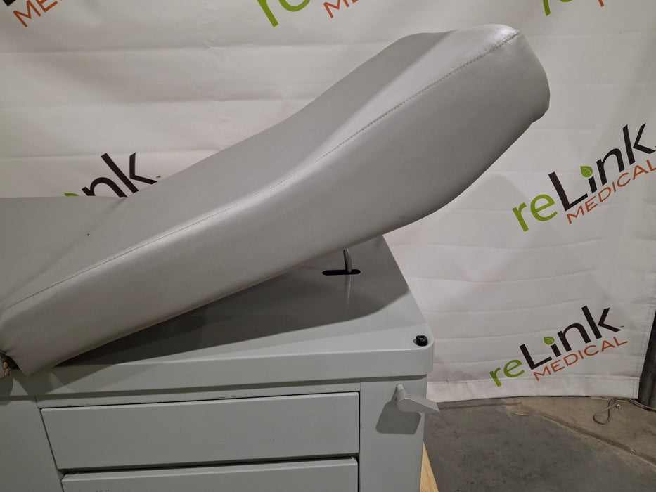 UMF Medical UMF Medical 5540 Exam Table Exam Chairs / Tables reLink Medical