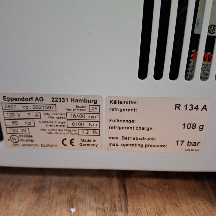 Eppendorf 5417R Centrifuge