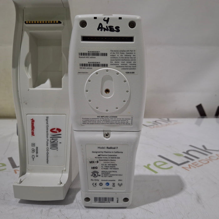 Masimo Masimo Radical 7 Pulse Oximeter w/ Base Patient Monitors reLink Medical
