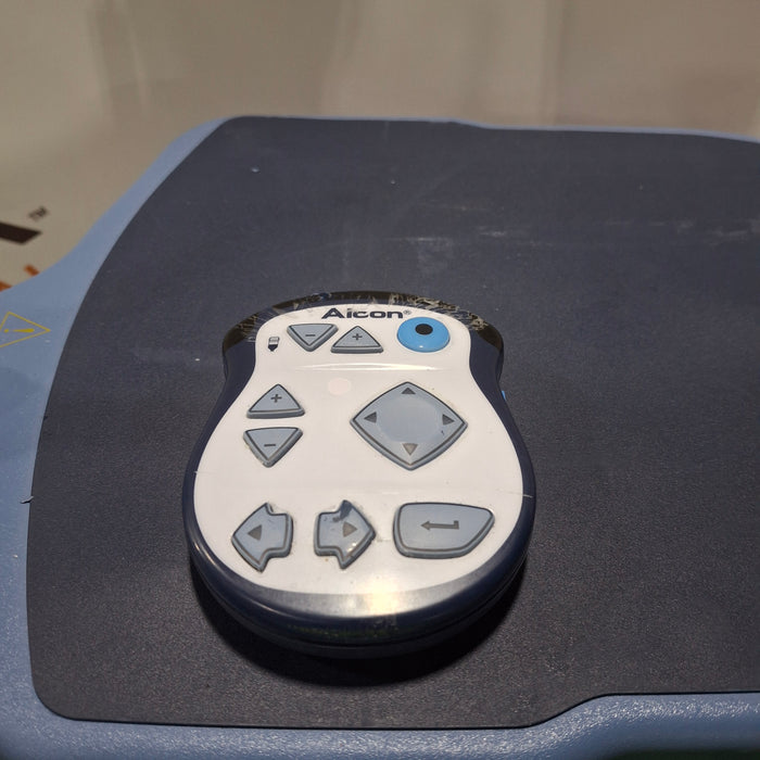 Alcon Laboratories Inc Infiniti w/ Ozil Phacoemulsifier