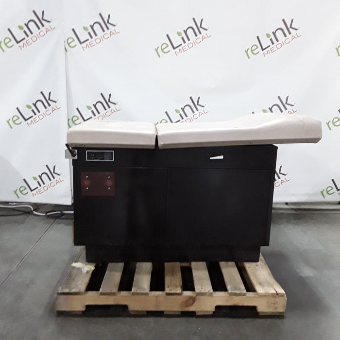 Midmark Midmark Ritter 100 Exam Table Exam Chairs / Tables reLink Medical
