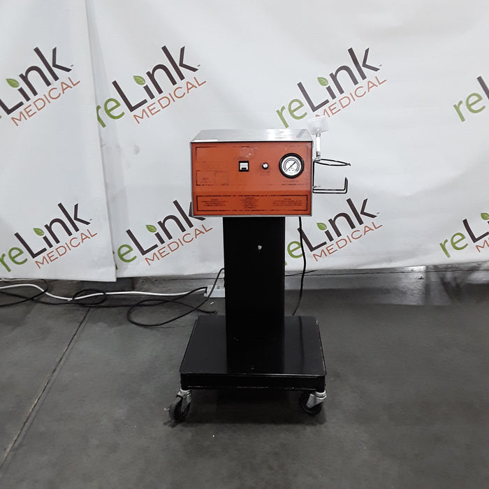 Gomco Gomco 3021 Mobile Aspirator Surgical Equipment reLink Medical