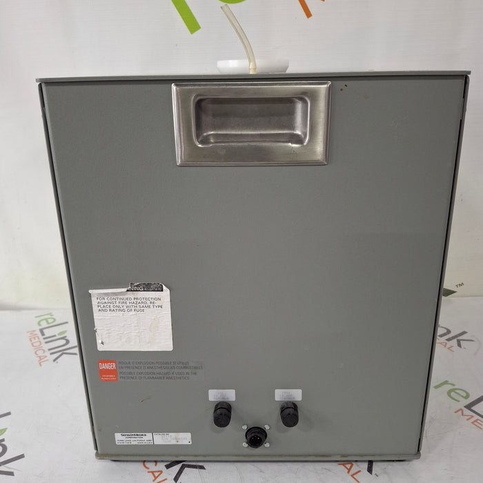 CareFusion CareFusion V62 Autobox Respiratory reLink Medical