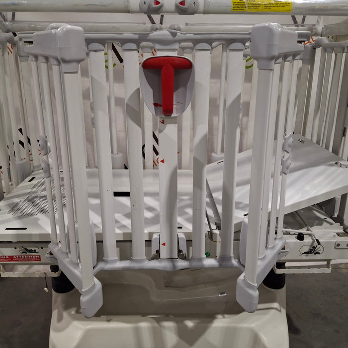 Stryker Stryker Cub Crib Stretcher Beds & Stretchers reLink Medical