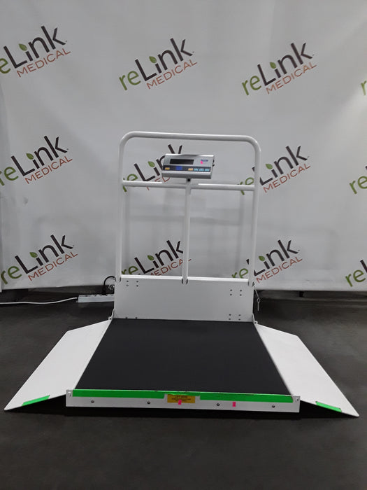 Tanita 4801 Folding Dual Ramp Wheelchair Scale
