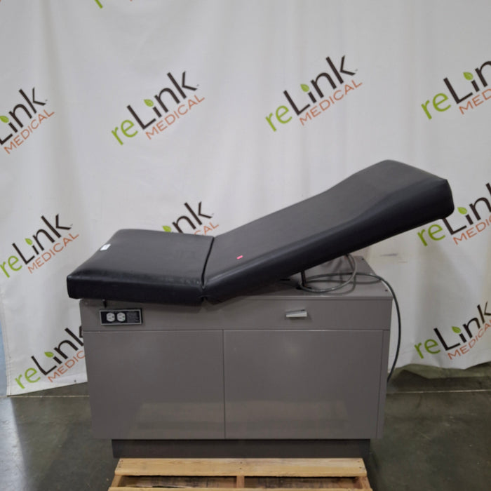 Midmark Ritter Model 104 Exam Table