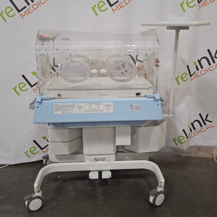Draeger Medical Draeger Medical Isolette 8000 Incubator Infant Warmers and Incubators reLink Medical