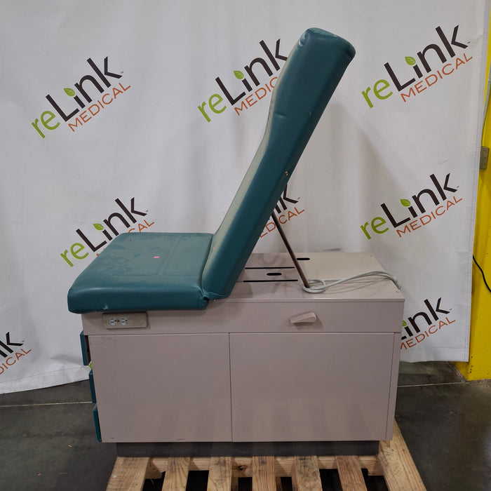 Midmark Midmark Ritter Model 104 Exam Table Exam Chairs / Tables reLink Medical