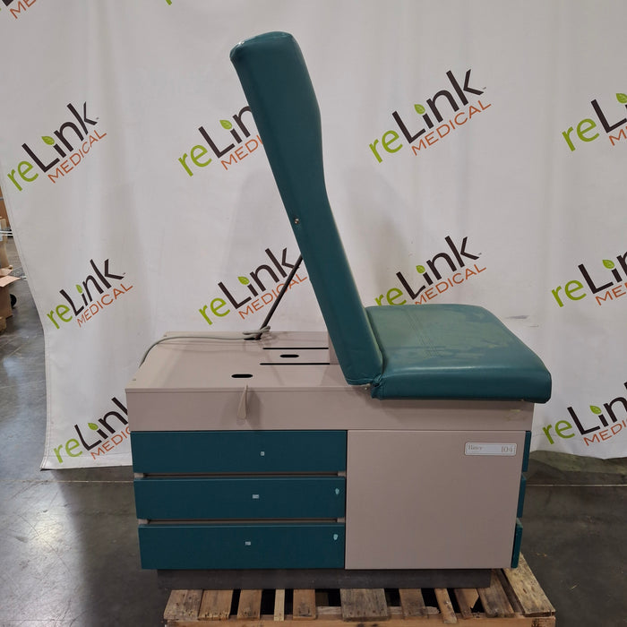 Midmark Midmark Ritter Model 104 Exam Table Exam Chairs / Tables reLink Medical