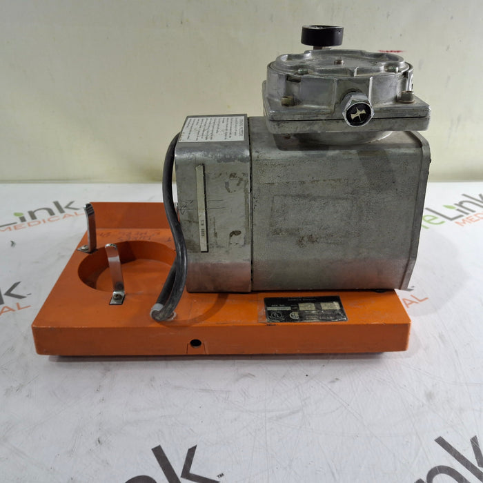 Gomco 300 Tabletop Aspirator