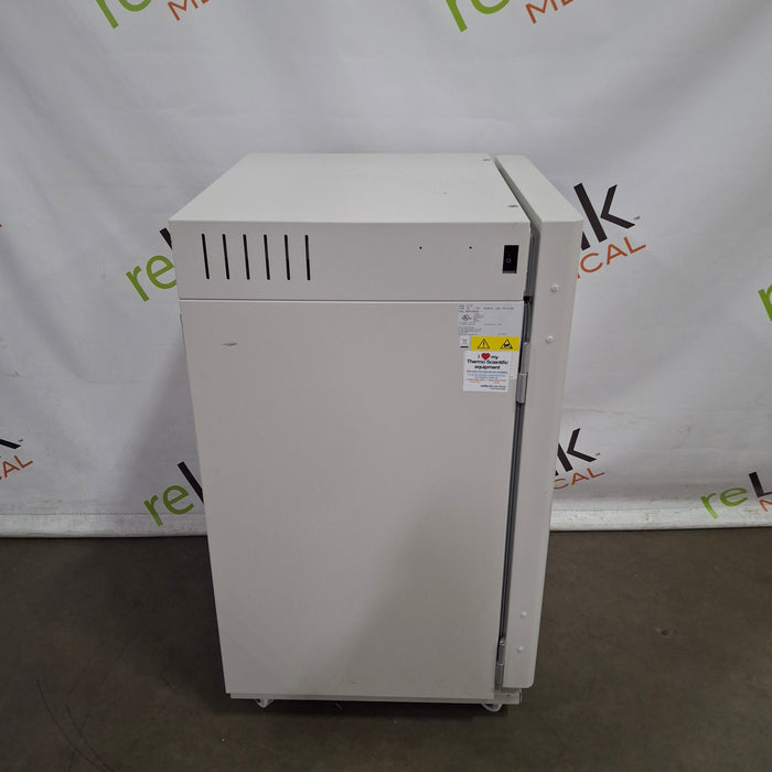 Thermo Scientific 4110 Forma Series 3 Water Jacketed CO2 Incubator