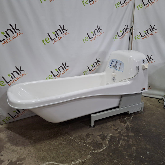 Invacare Corporation IH6302GADH Tub w/IH200 Patient Lift