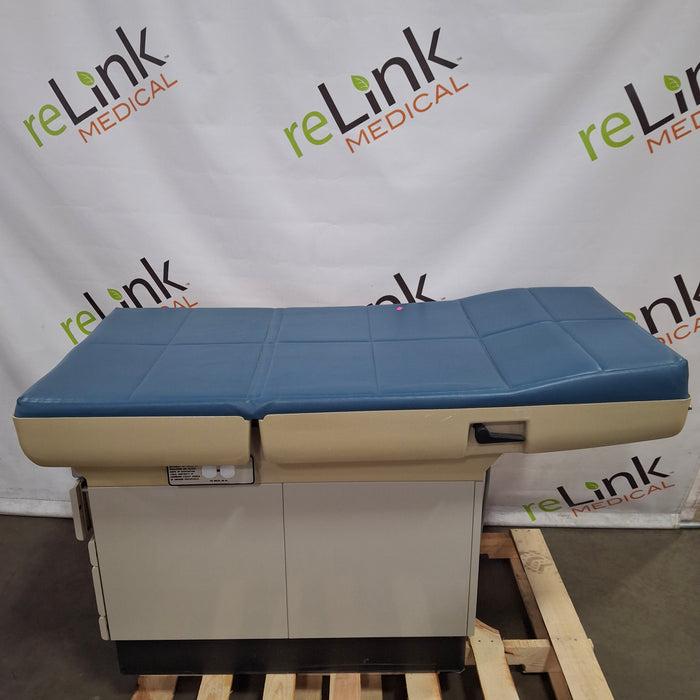 Midmark Midmark 404 Exam Table Exam Chairs / Tables reLink Medical