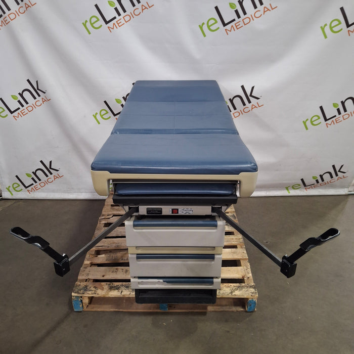 Midmark Midmark 404 Exam Table Exam Chairs and Tables reLink Medical