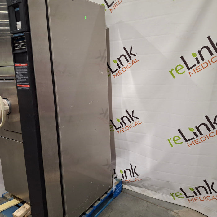 Steris Amsco Model 3013 Steam Sterilizer