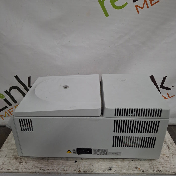 Eppendorf 5417R Centrifuge