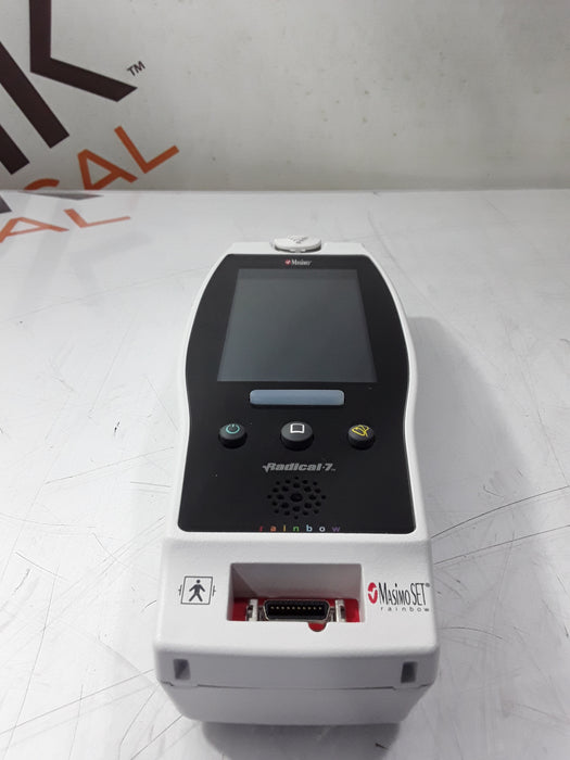 Masimo Masimo Radical 7 Pulse Oximeter w/ Base Patient Monitors reLink Medical