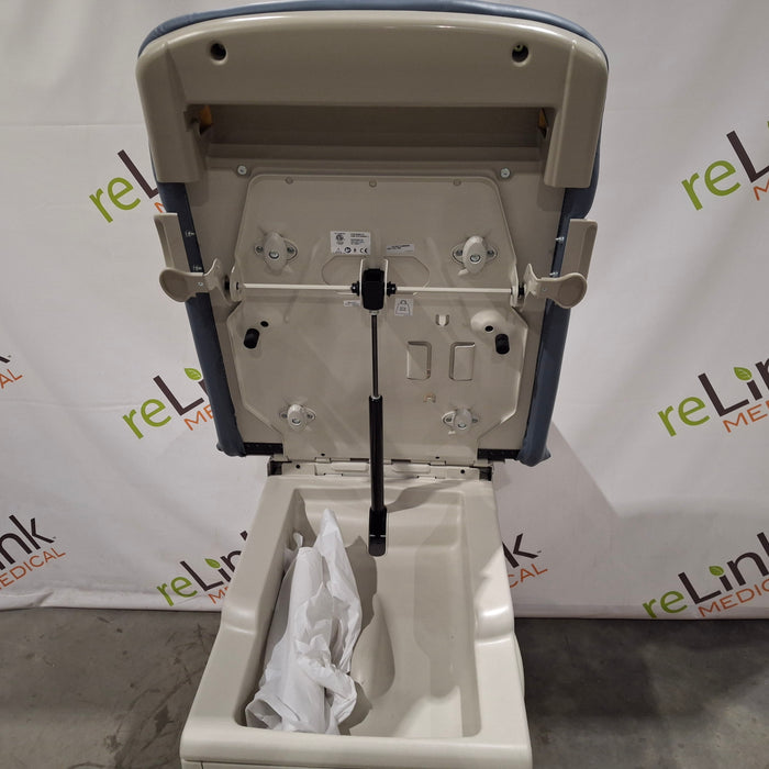 Midmark Midmark 204 Exam Table Exam Chairs / Tables reLink Medical