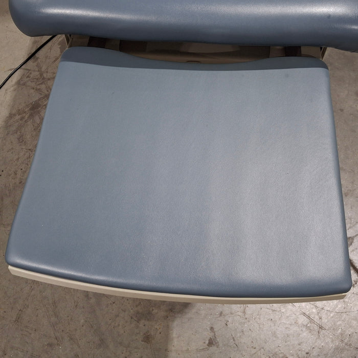 Midmark Midmark 204 Exam Table Exam Chairs / Tables reLink Medical