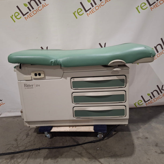 Midmark 204 Exam Table