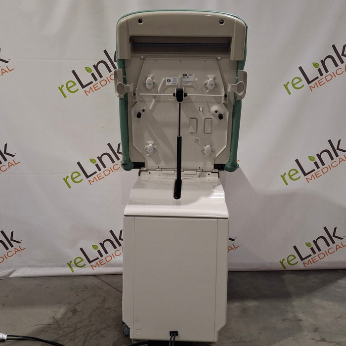 Midmark 204 Exam Table