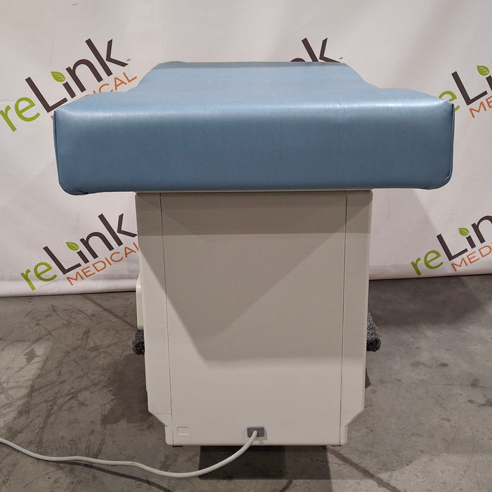 Midmark Midmark 204 Exam Table Exam Chairs / Tables reLink Medical
