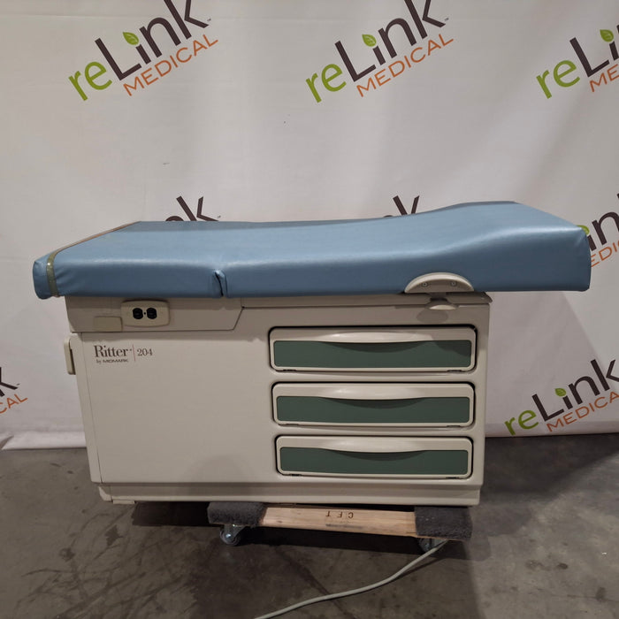 Midmark 204 Exam Table