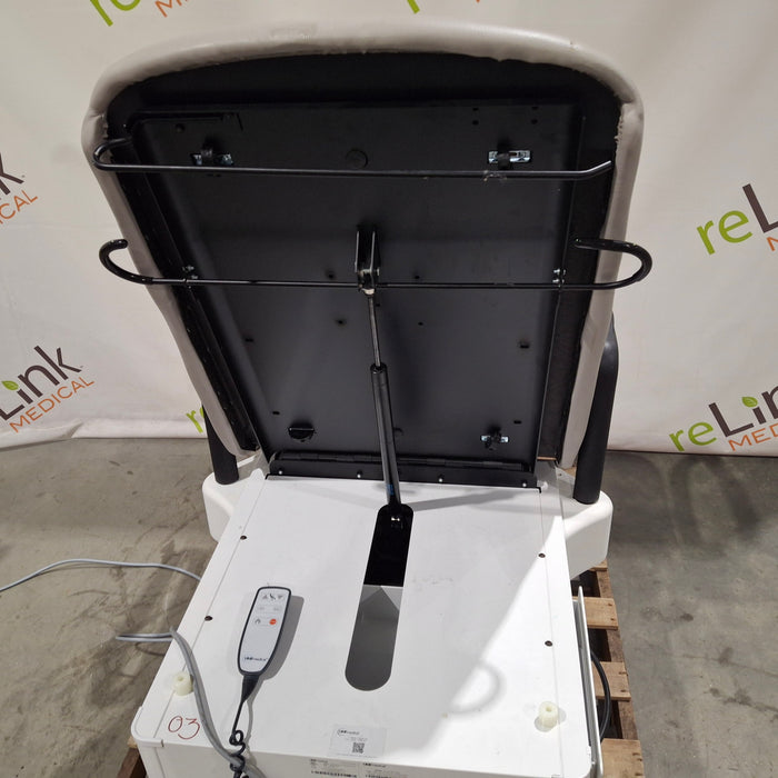 UMF Medical 4070 Power Exam Chair