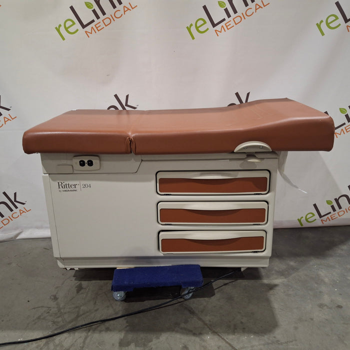 Midmark Midmark 204 Exam Table Exam Chairs / Tables reLink Medical